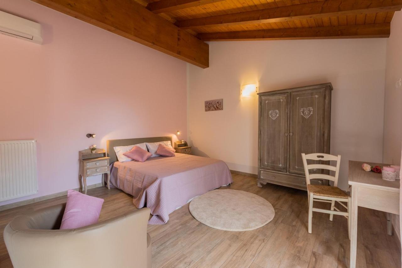Sara&Sara Alloggio Agrituristico Savorgnano Extérieur photo